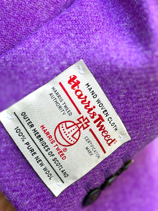 Original Harris Tweed Stoff mit Trade Mark Zertifikat.