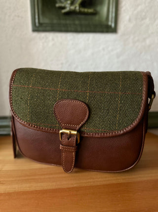 Tweed Saddle Bag Handtasche gross classic green