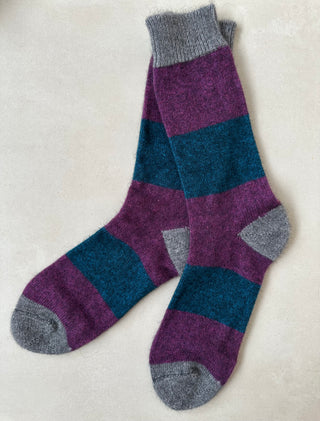 Noble Wilde Socken aus Merino Seide pupur/dunkelblau
