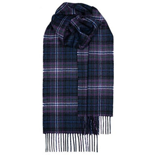 Klassischer Lammwollschal im Tartan Scotland Forever modern von House of Scotland.