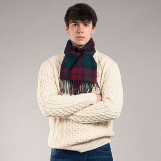 Klassischer Lammwollschal Lindsay Modern